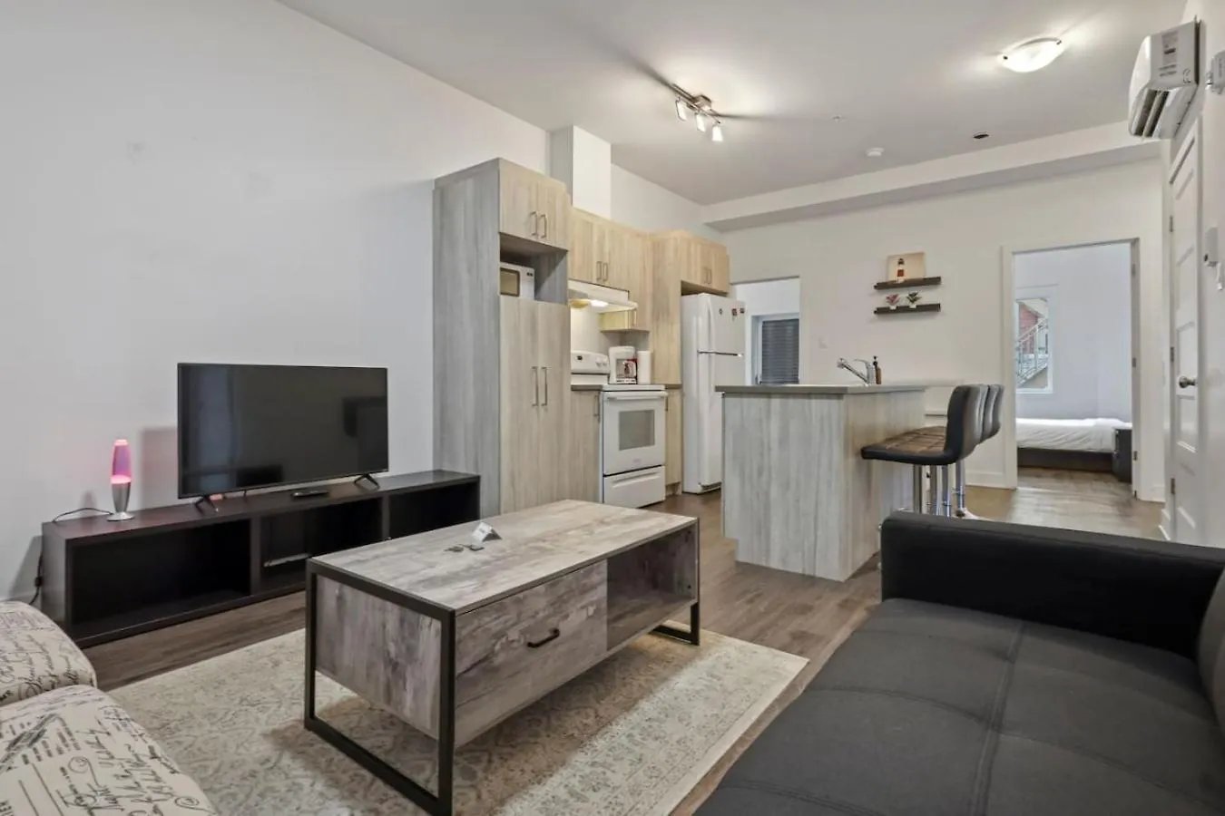 Apartamento Amazing 4 Bedroom Unit In Downtown Montréal